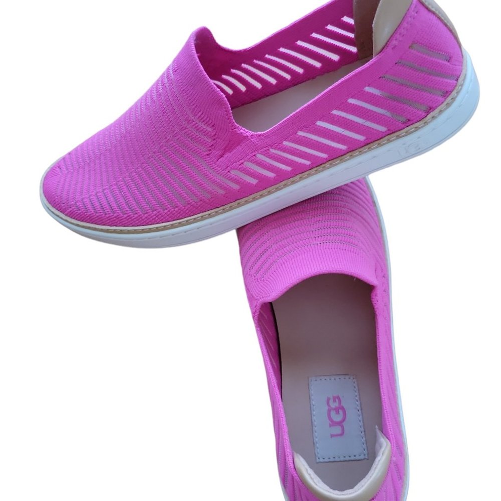 Authentic UGG Breeze Slip-On Sneakers